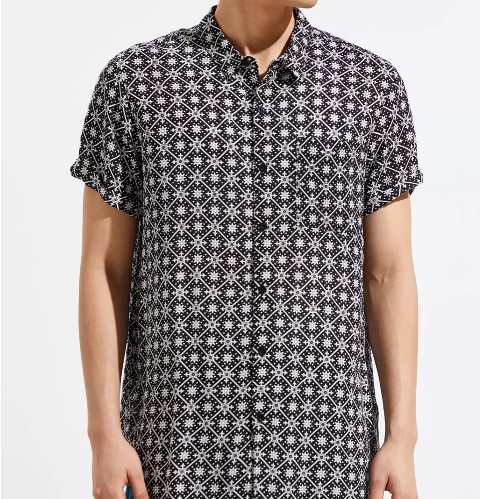 Rolla’s Beach Boy Short Sleeve Button Down Shirt Black White Geometric Size L